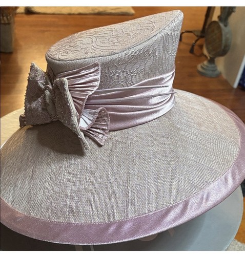 Elite champagne wide brim dust - brim,